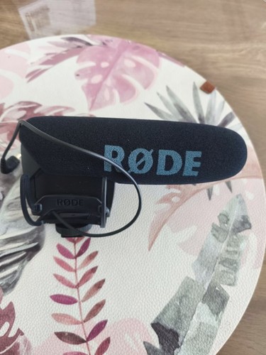 Røde videomic pro on camera - videomic,
